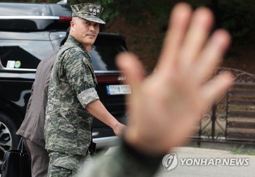 해병대사령부 들어가는 박정훈 전 수사단장