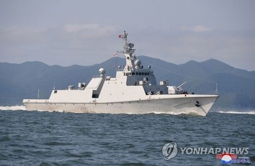 김정은, 한미연합연습 기해 해군 시찰ㆍ순항미사일 발사 참관