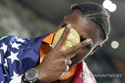 라일스, 대회 2관왕