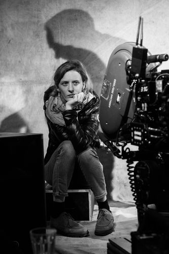 미아 한센-뢰베 감독