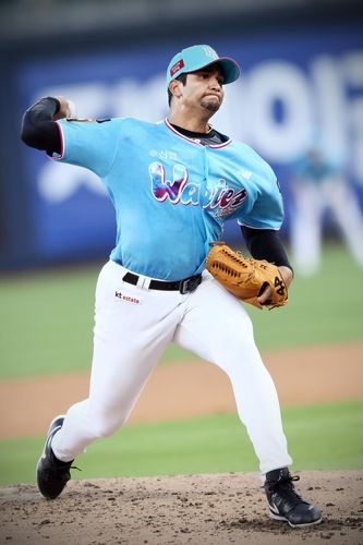 윌리엄 쿠에바스의 역투