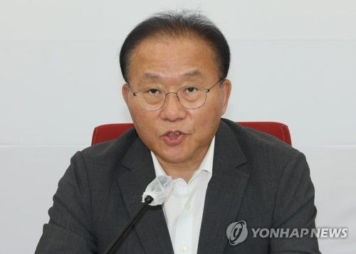 발언하는 윤재옥 원내대표