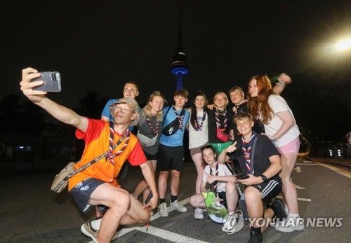 남산 찾은 영국 스카우트 대표단