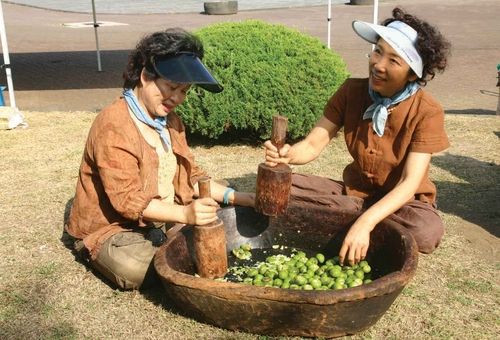 풋감 부수는 작업
