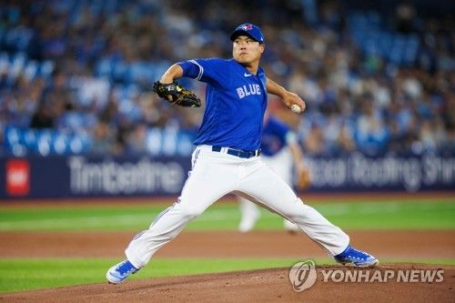 투구하는 류현진