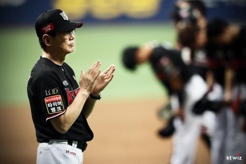 kt wiz 이강철 감독