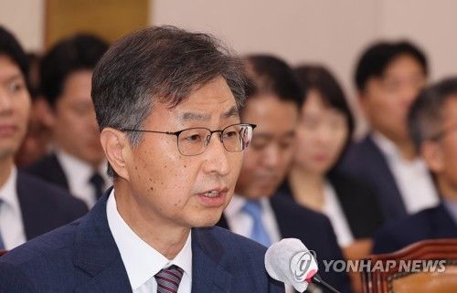 답변하는 최재해 감사원장