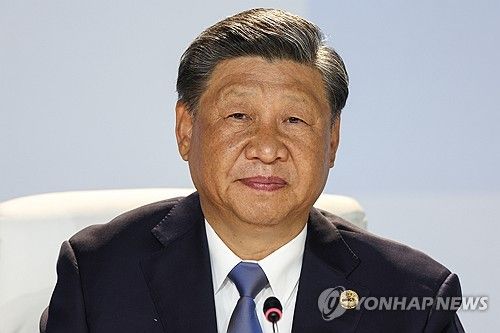 경제성장세 둔화에 직면한 중국 이끄는 시진핑 국가주석