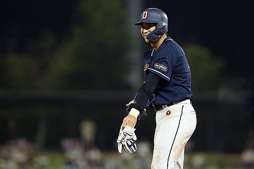 사이클링 히트를 달성한 두산 강승호