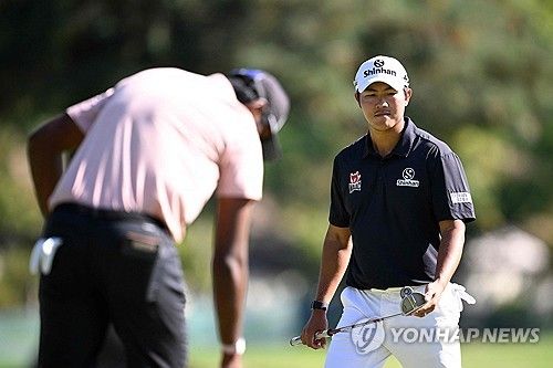 김성현과 시갈라(왼쪽)