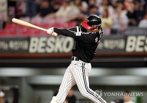 문보경, 양현종 상대로 연타석 홈런