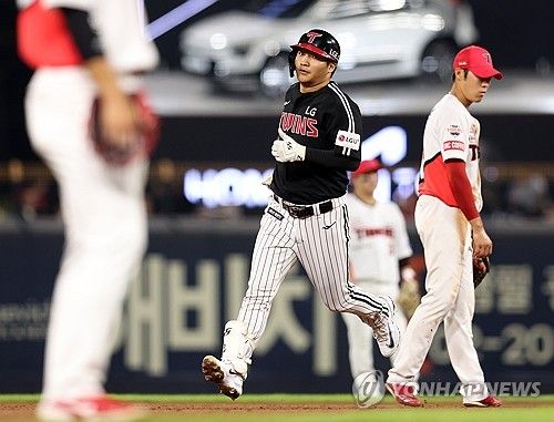 문보경, 양현종 상대로 연타석 홈런