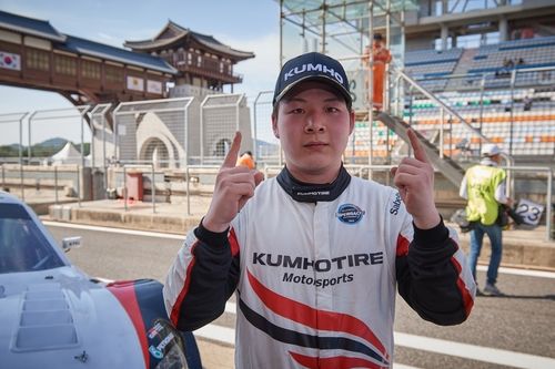 드라이버 랭킹 1위를 달리는 이찬준