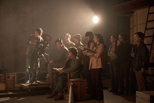 영화 '거미집' 속 한 장면