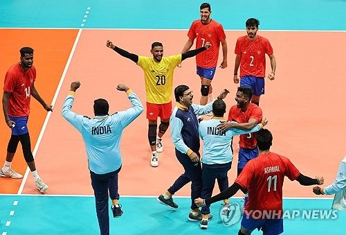 승리한 인도 선수들