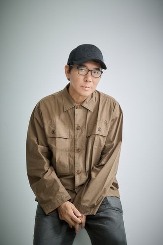 영화 '거미집' 연출한 김지운 감독
