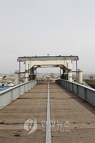 일제 강점기 쌀 반출용으로 만들어진 군산 뜬다리부두