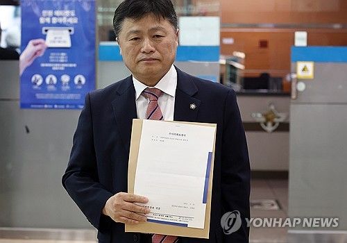 박정훈 전 수사단장 측 ‘검찰단장 직무배제 요청 수사지휘요청서’ 제출