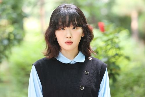 포즈 취하는 백아