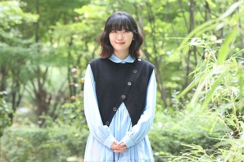 5년전 노래 '첫사랑'으로 음원차트 역주행한 싱어송라이터 백아 