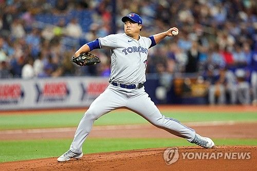 탬파베이전에서 투구하는 류현진