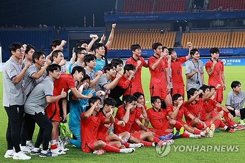 8강 진출한 황선홍호