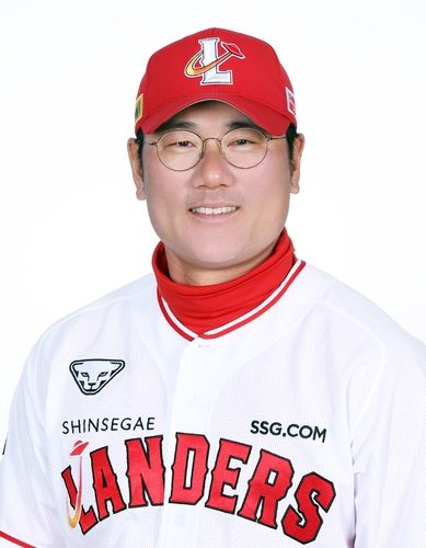 1군에 합류한 박정권 타격코치