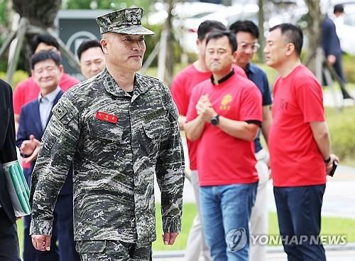 수원지방법원 들어서는 박정훈 전 수사단장