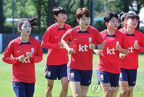 아시안게임 축구 대표팀 합류한 이민아