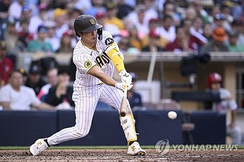 6회 적시타를 치는 김하성