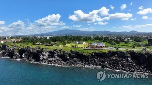 뭉게구름이 둥실둥실