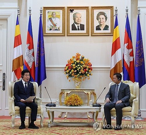 김진표 국회의장, 훈 마넷 캄보디아 총리 면담