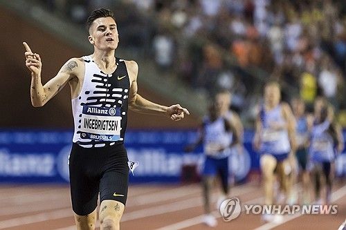 잉에브릭트센, 남자 2,000ｍ 세계 신기록