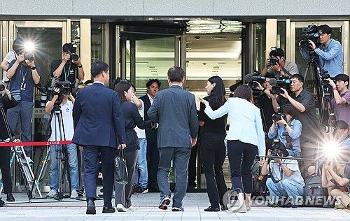 수원지검 도착한 이재명 대표