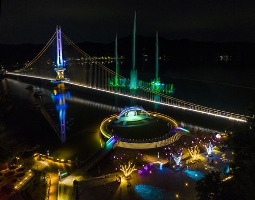 예당호 출렁다리