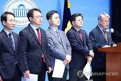 야당 탈당 3인방, '미래대연합' 창당 돌입