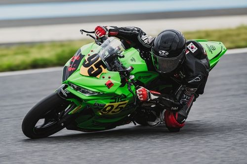 슈퍼스포츠 400 클래스의 모터바이크