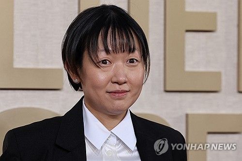 아카데미 작품상 후보 '패스트 라이브즈' 연출한 셀린 송 감독