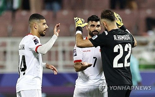 기뻐하는 팔레스타인 선수들