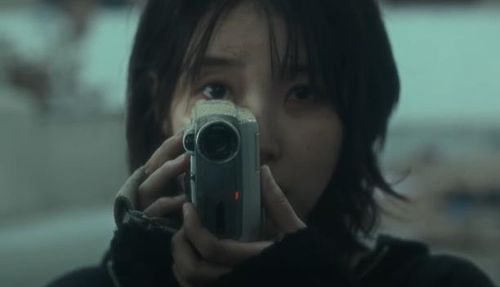 아이유 '러브 윈스 올' 뮤직비디오