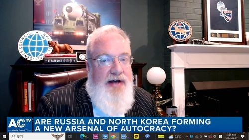 온라인 세미나서 발언하는 마커스 갈로스카스