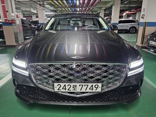 G80 부분변경 모델 전면부