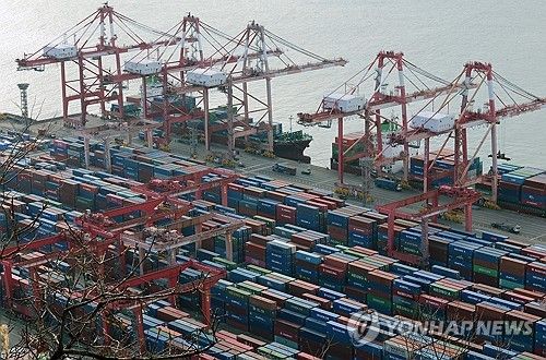 작년 12월 수출 금액 3.3%↑…반도체 회복에 석 달 연속 상승