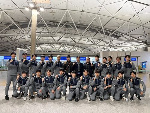 출국에 앞서 기념촬영한 한국 남자하키 대표팀