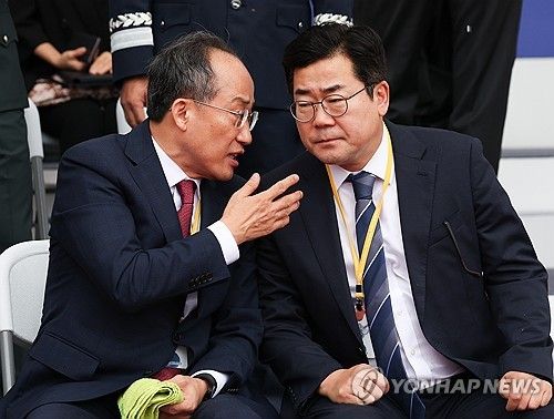 여야 원내대표 대화