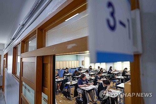 오늘 '수능 리허설' 9월 모의평가…의대 노린 N수생 유입 주목