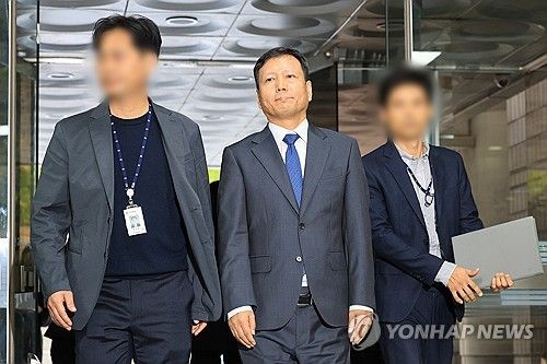 '미정산 사태' 구영배 큐텐 대표 영장실질심사 출석