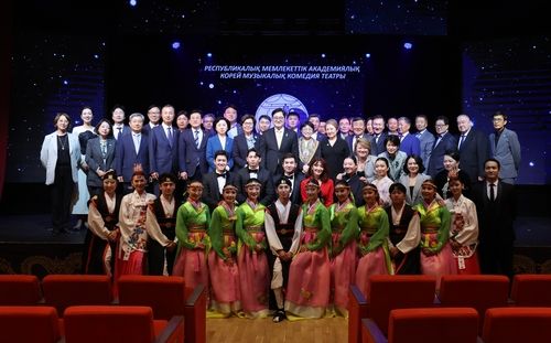 우의장, 카자흐 알마티 고려극장 방문 