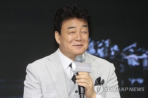 인사말하는 백종원