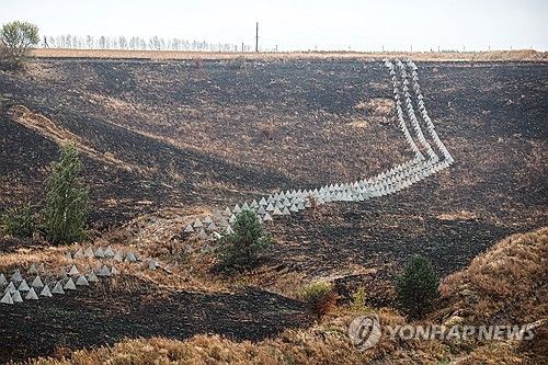 쿠르스크주에 설치된 '용의 이빨'로 불리는 대전차 장애물